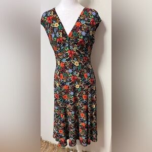 Vibrant Floral Print Midi Dress Cottagecore 
Minimalist Boho Spring 
Size Small